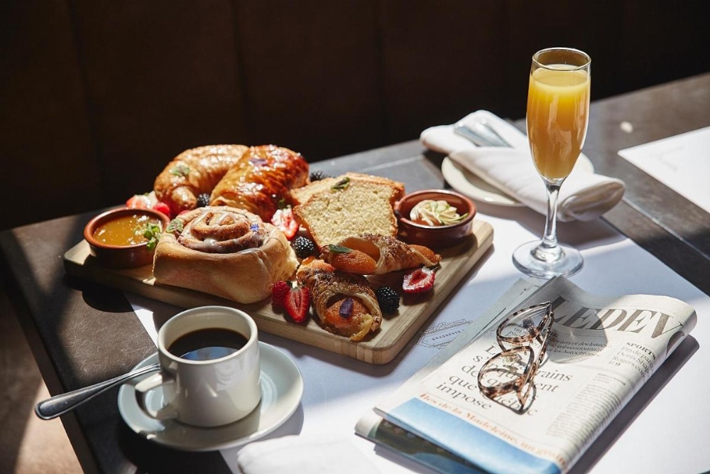 Le Place d Armes Hotel Suites